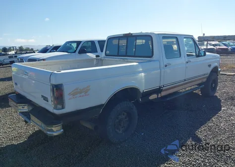 1997 Ford F-250 Xl z USA, uszkodzony, nr VIN 1FTHW26FXVED14693